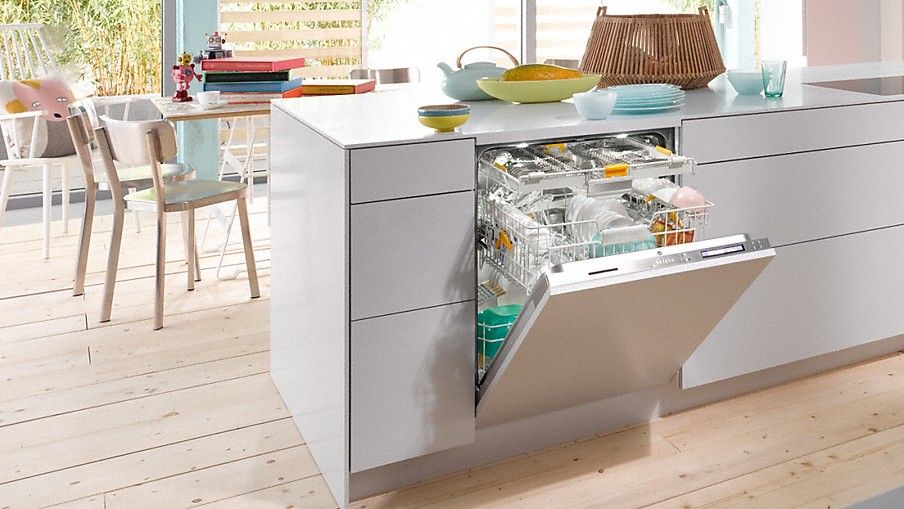 EdgeStar 18 52 dBA Built-In Full Console Dishwasher & Reviews