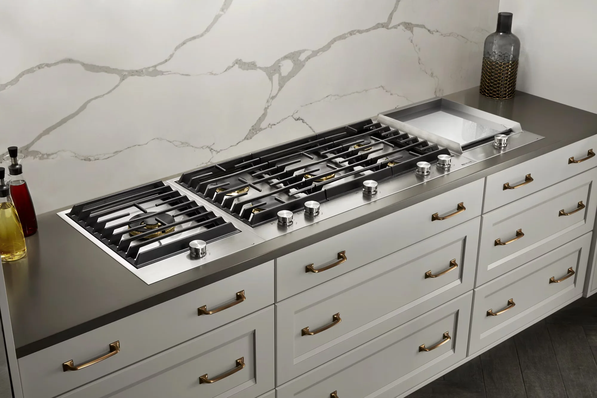 JennAir JGC3115GS 15" Single-Burner Gas Cooktop Life Style